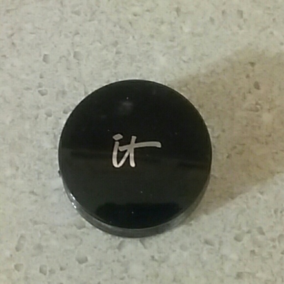 It Cosmetics eyeliner pod - Picture 1 of 3